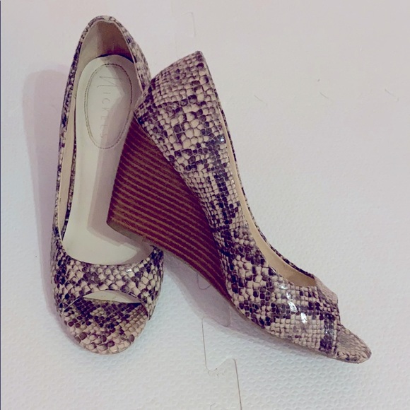 Open Toe Nickles Wedges - Picture 1 of 4